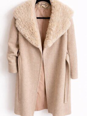 fur coat